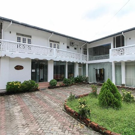 Hotel Empryean Katunayaka Ngoại thất bức ảnh