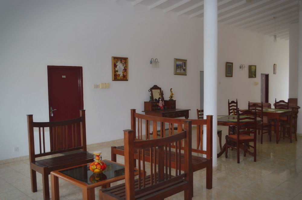 Hotel Empryean Katunayaka Ngoại thất bức ảnh