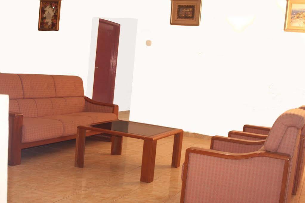Hotel Empryean Katunayaka Ngoại thất bức ảnh