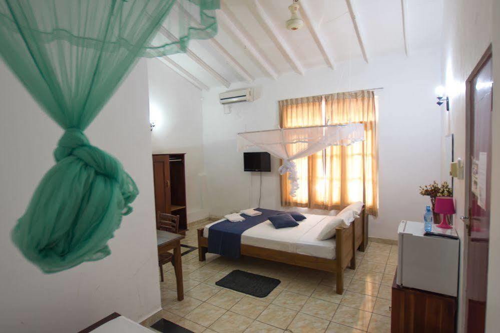 Hotel Empryean Katunayaka Ngoại thất bức ảnh